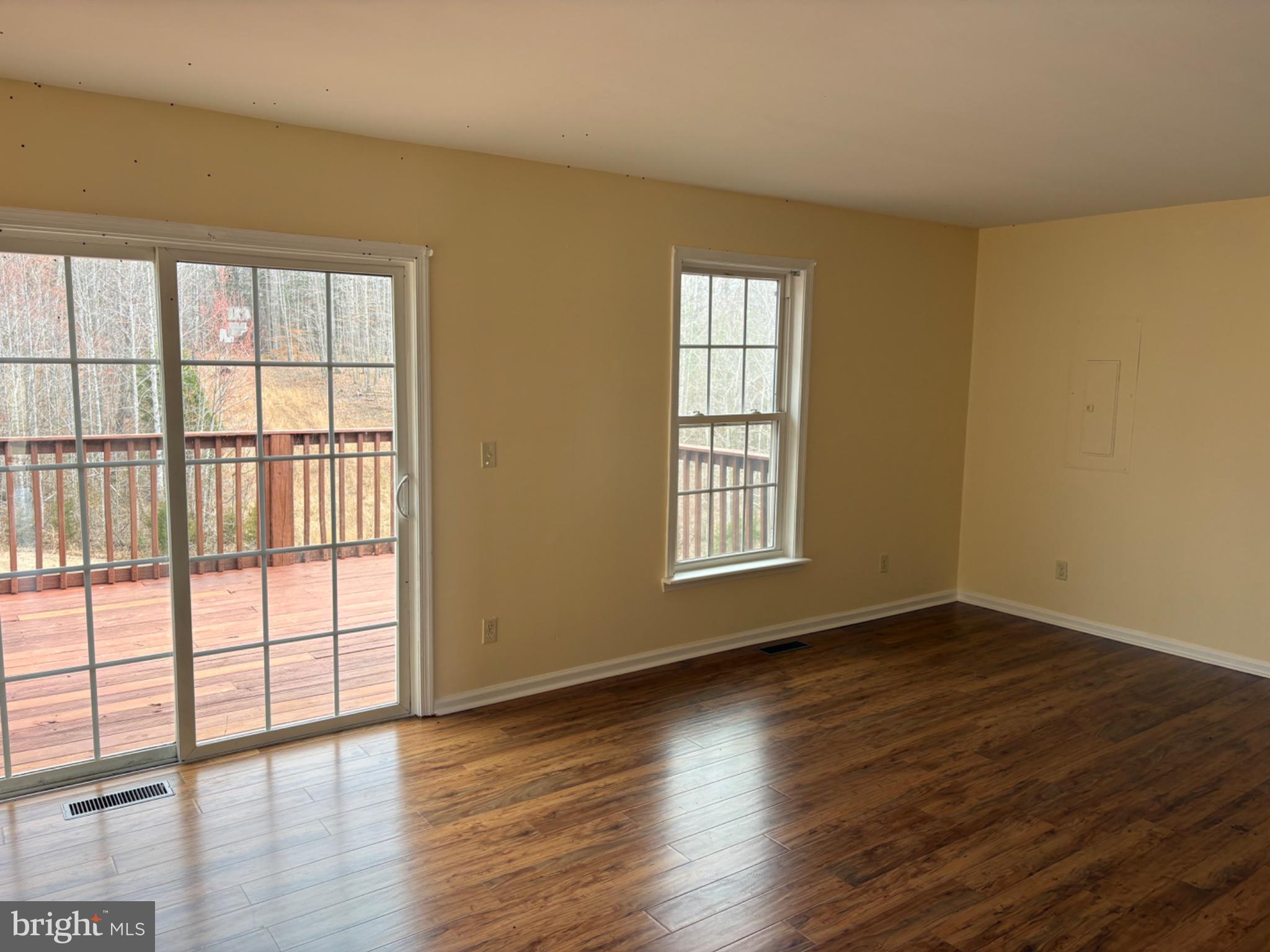 41 Elizabeth Lane Louisa, VA 23093 - Photo 17 of 19 Bright and airy living space awaits!