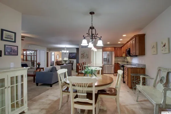 $280,000 | 4901 Chestnut Street, Quincy, IL 62305