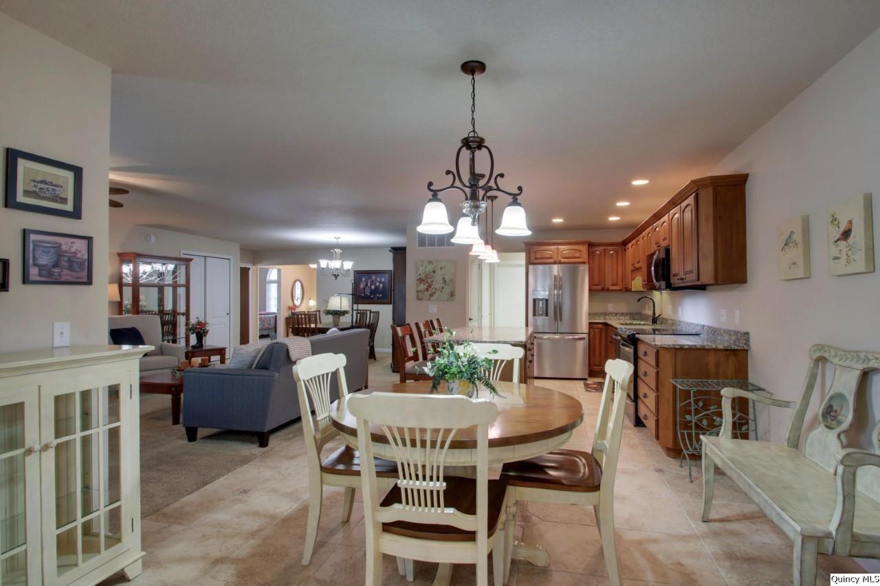 4901 Chestnut Street Quincy, IL 62305 - Photo 11 of 26