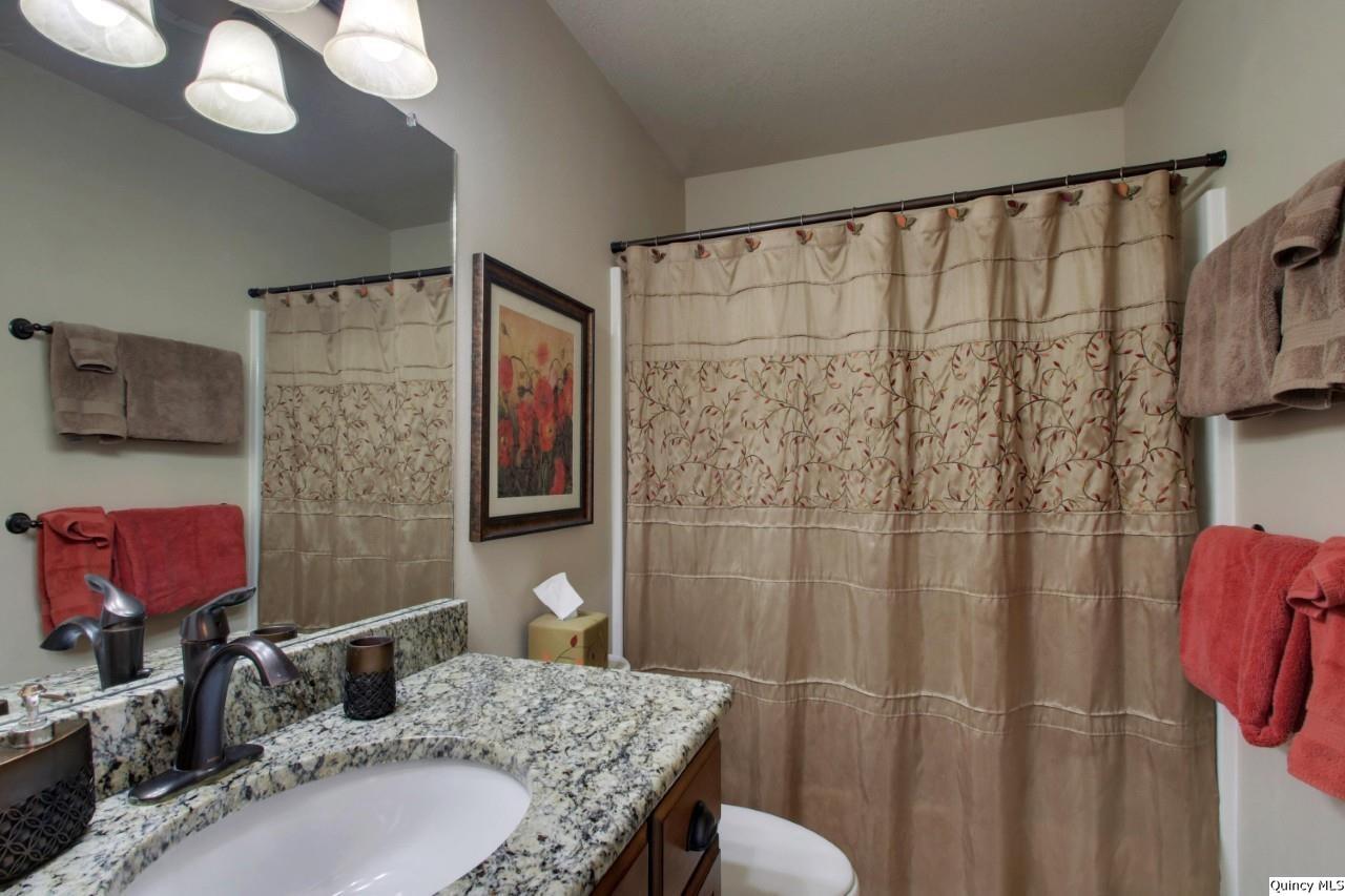 4901 Chestnut Street Quincy, IL 62305 - Photo 23 of 26