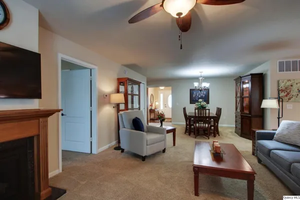 $280,000 | 4901 Chestnut Street, Quincy, IL 62305