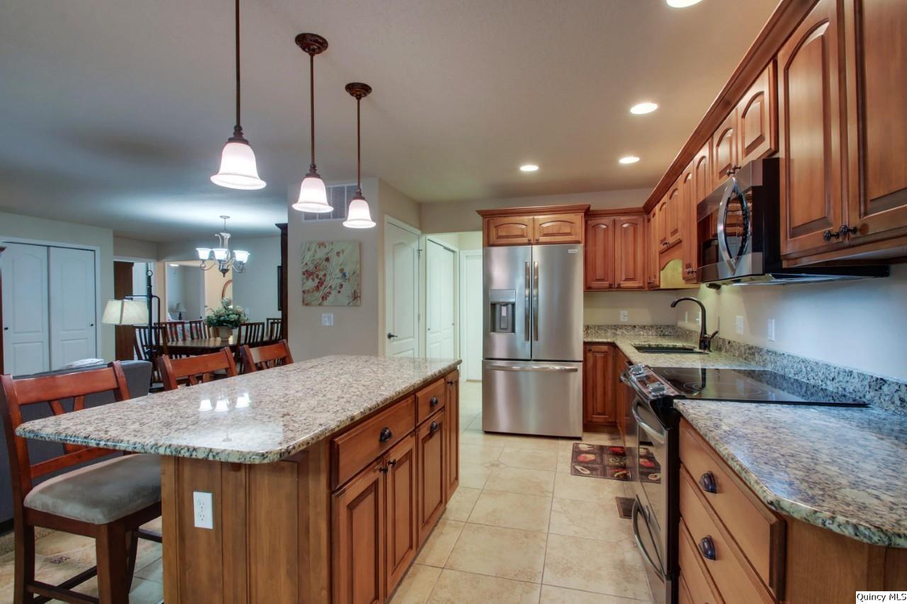 4901 Chestnut Street Quincy, IL 62305 - Photo 9 of 26