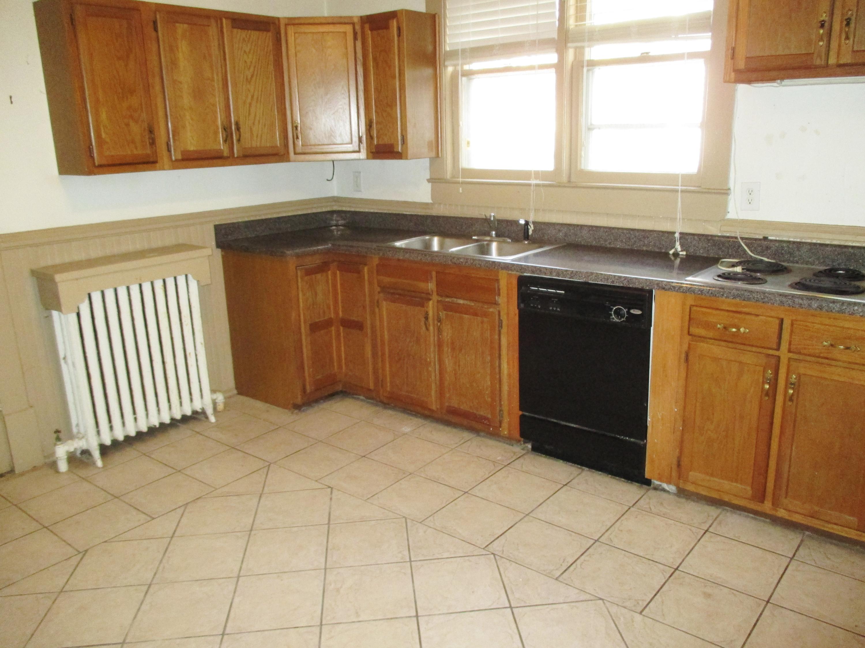 1313 Maple Avenue Southwest Roanoke, VA 24016 - Photo 13 of 27 MA7