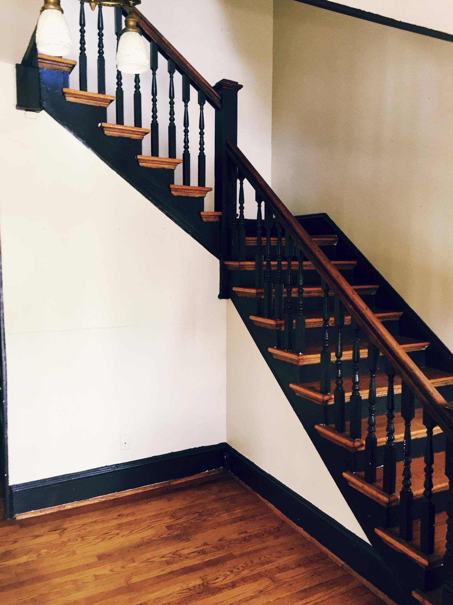 1313 Maple Avenue Southwest Roanoke, VA 24016 - Photo 19 of 27 Staircase