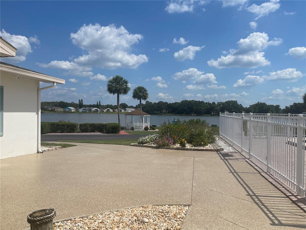 4179 Rolling Oaks Drive Winter Haven, FL 33880 - Photo 21 of 31 a view of a lake