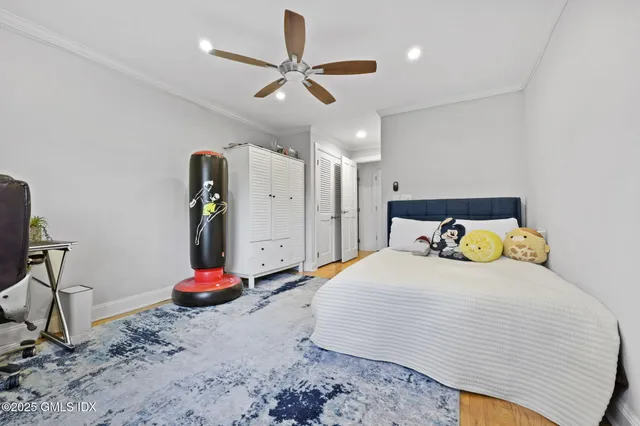 $875,000 | 333 Palmer Hill Road, Unit 2E, Riverside, CT 06878