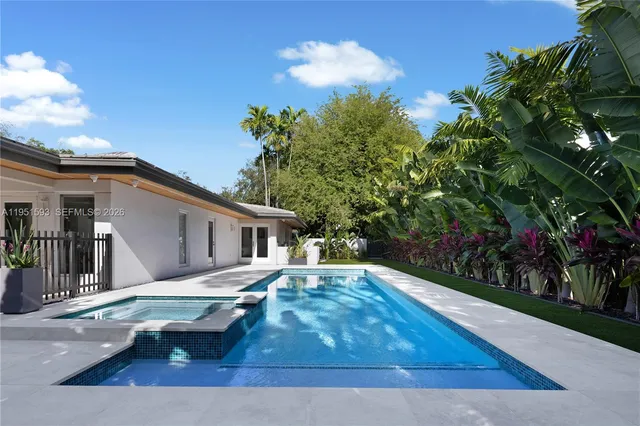 $30,000 | 4144 Pinta Court, Coral Gables, FL 33146