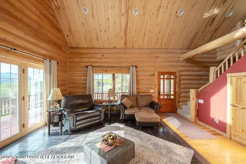 $3,200,000 | 244-245 Black Mountain Lane, Alpine, WY 83128