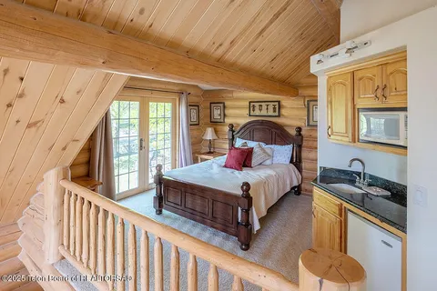 $3,200,000 | 244-245 Black Mountain Lane, Alpine, WY 83128