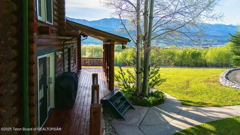 $3,200,000 | 244-245 Black Mountain Lane, Alpine, WY 83128