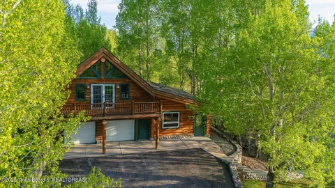 $3,200,000 | 244-245 Black Mountain Lane, Alpine, WY 83128