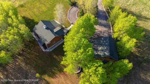 $3,200,000 | 244-245 Black Mountain Lane, Alpine, WY 83128