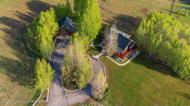 $3,200,000 | 244-245 Black Mountain Lane, Alpine, WY 83128