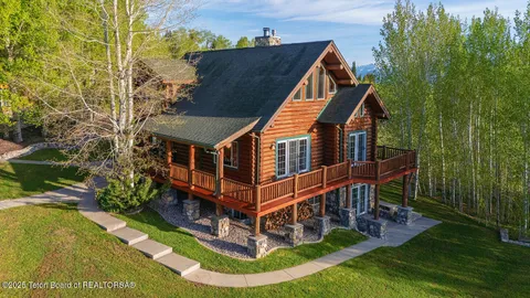 $3,200,000 | 244-245 Black Mountain Lane, Alpine, WY 83128