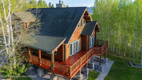 $3,200,000 | 244-245 Black Mountain Lane, Alpine, WY 83128
