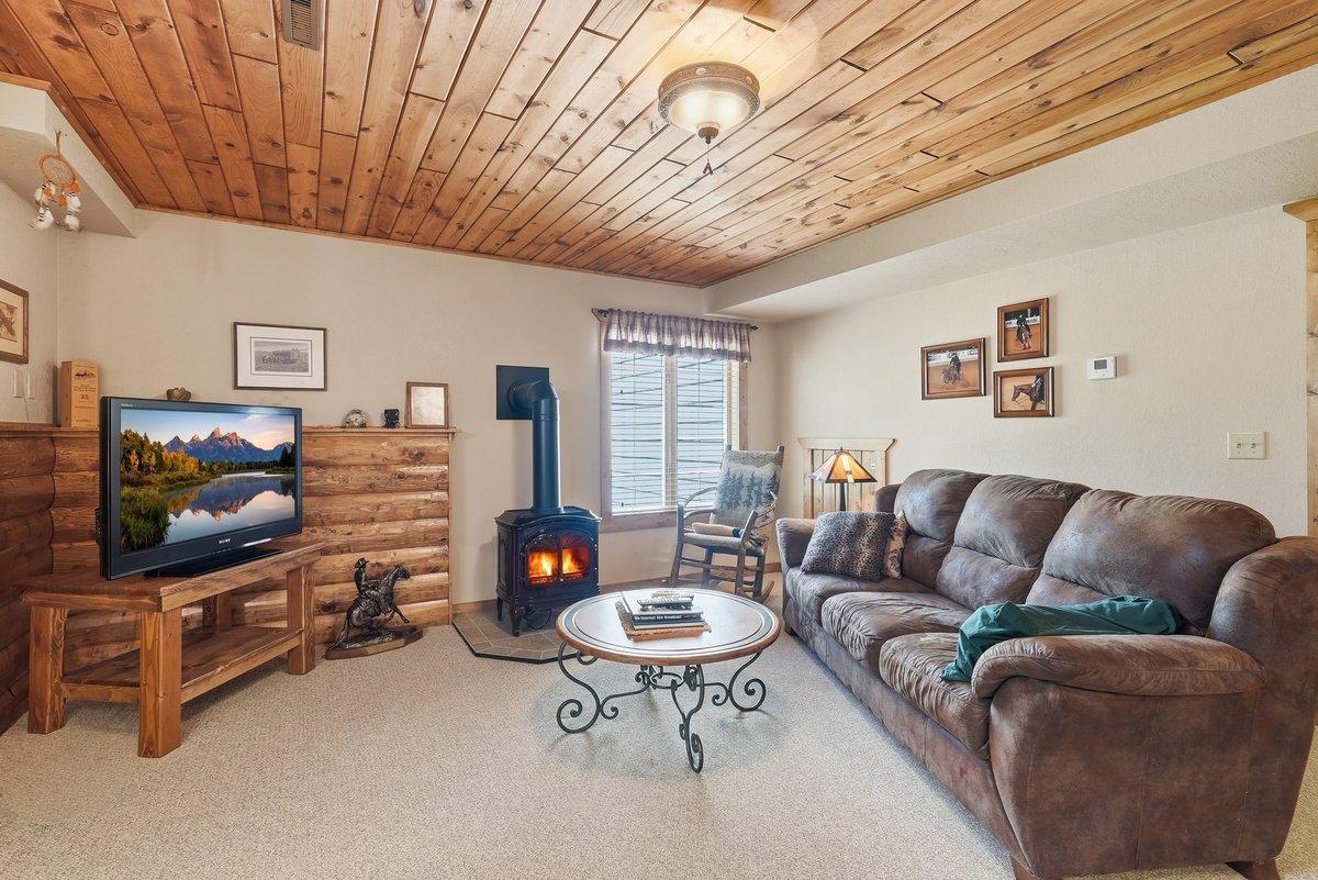 208 Country Oaks Road River Falls, WI 54022 - Photo 27 of 36