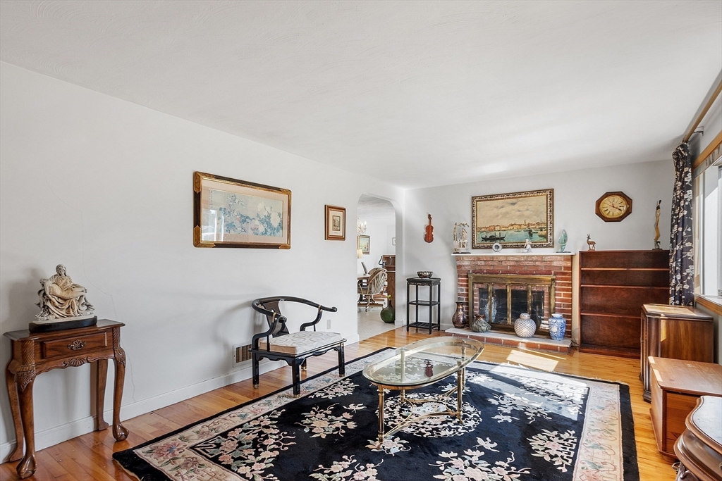 19 Evans Road Stoneham, MA 02180 - Photo 18 of 41 Gallery Image 18