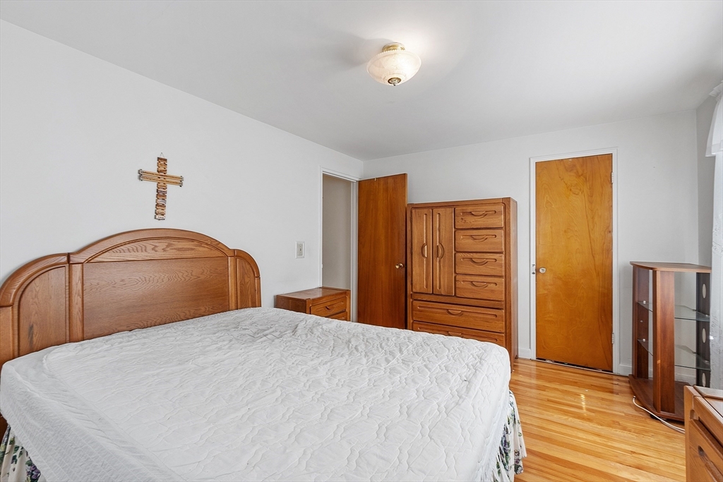 19 Evans Road Stoneham, MA 02180 - Photo 21 of 41 Gallery Image 21