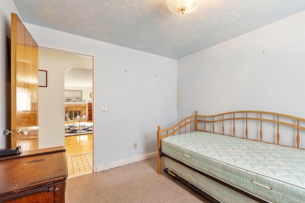 19 Evans Road Stoneham, MA 02180 - Photo 23 of 41 Gallery Image 23