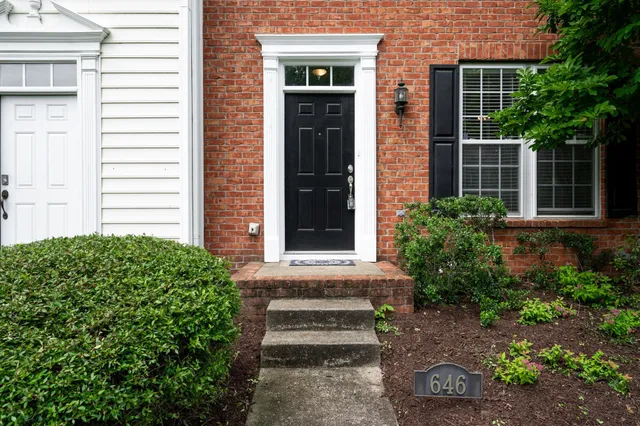 $335,000 | 646 St Jules Lane, Nashville, TN 37211