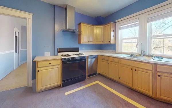 $2,995 | 95 Jamaica Street, Unit 1, Boston, MA 02130