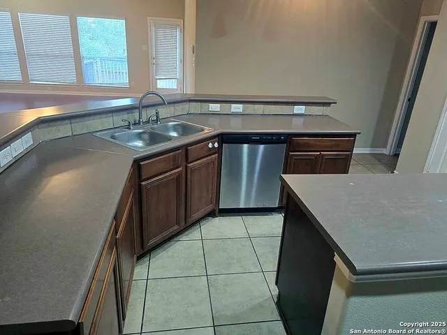 $2,475 | 3326 Gazelle Range, San Antonio, TX 78259