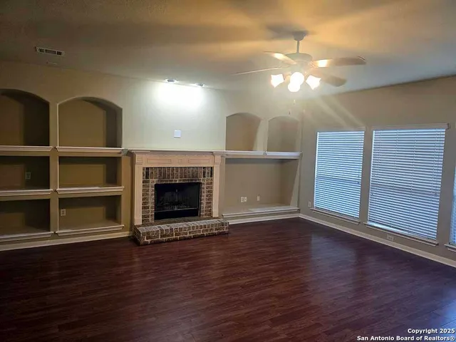 $2,475 | 3326 Gazelle Range, San Antonio, TX 78259
