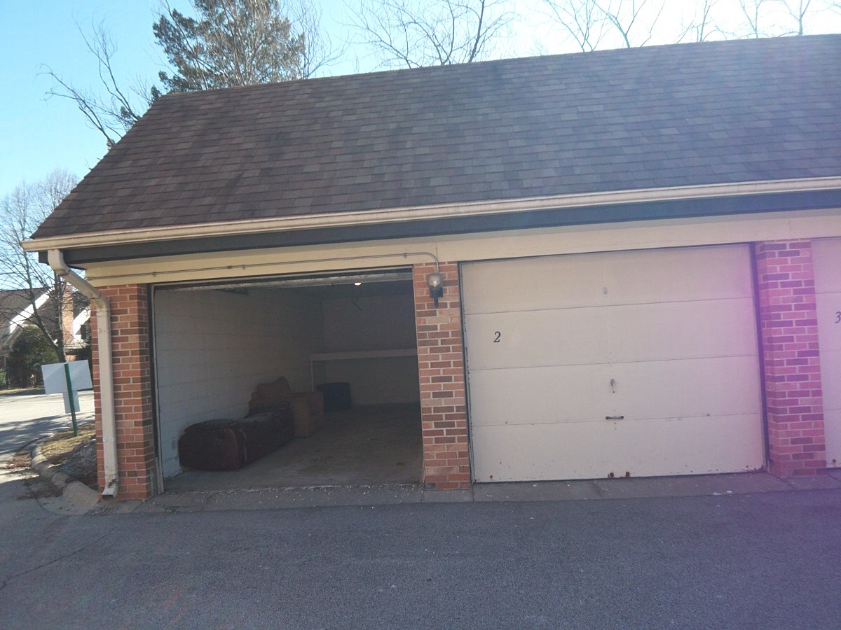 1227 South Old Wilke Road, Unit 306 Rolling Meadows, IL 60005 - Photo 23 of 24 a backyard view