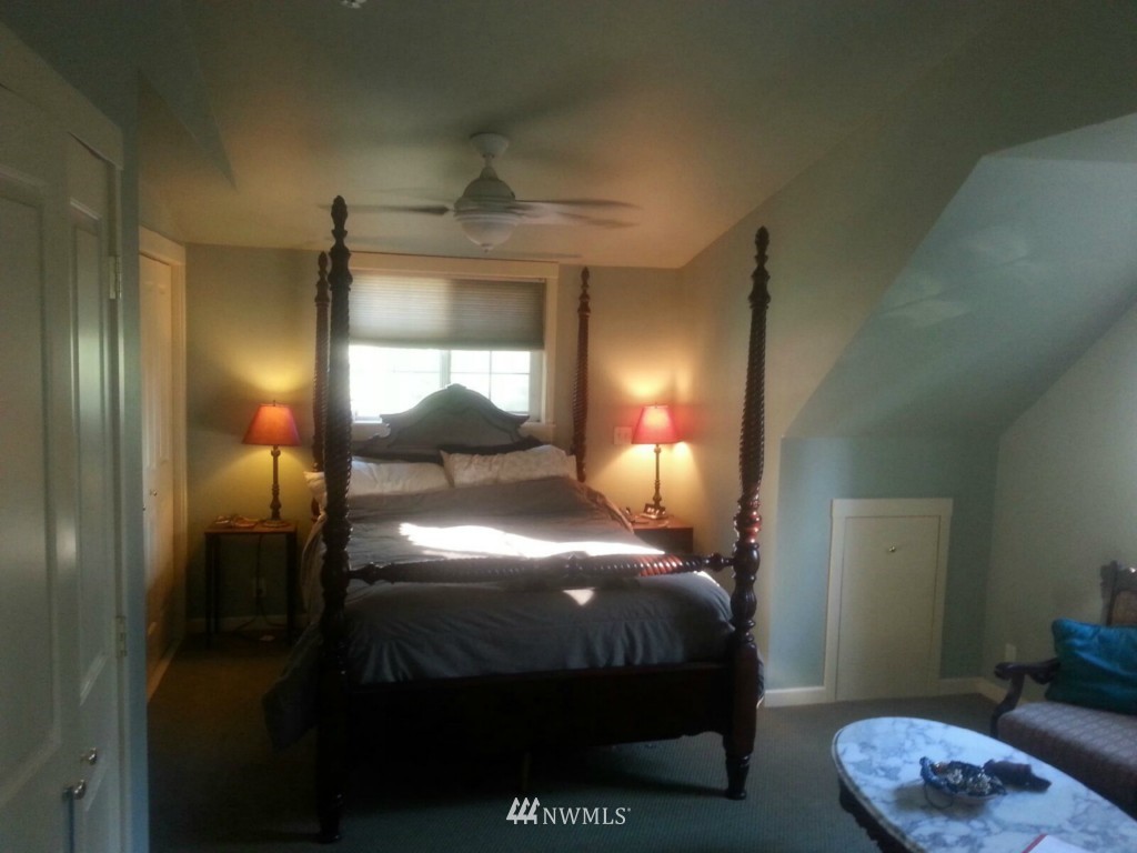 2315 Northeast Jacobson Road Poulsbo, WA 98370 - Photo 3 of 4 Gallery Image 3