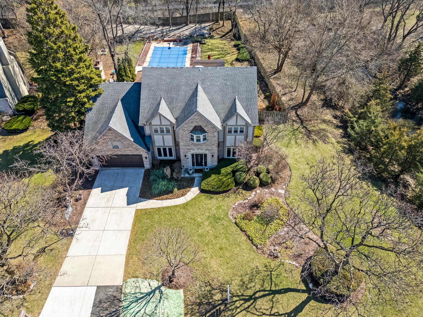 1435 Tomlin Drive Burr Ridge, IL 60527 - Photo 33 of 41 a front view of house with yard