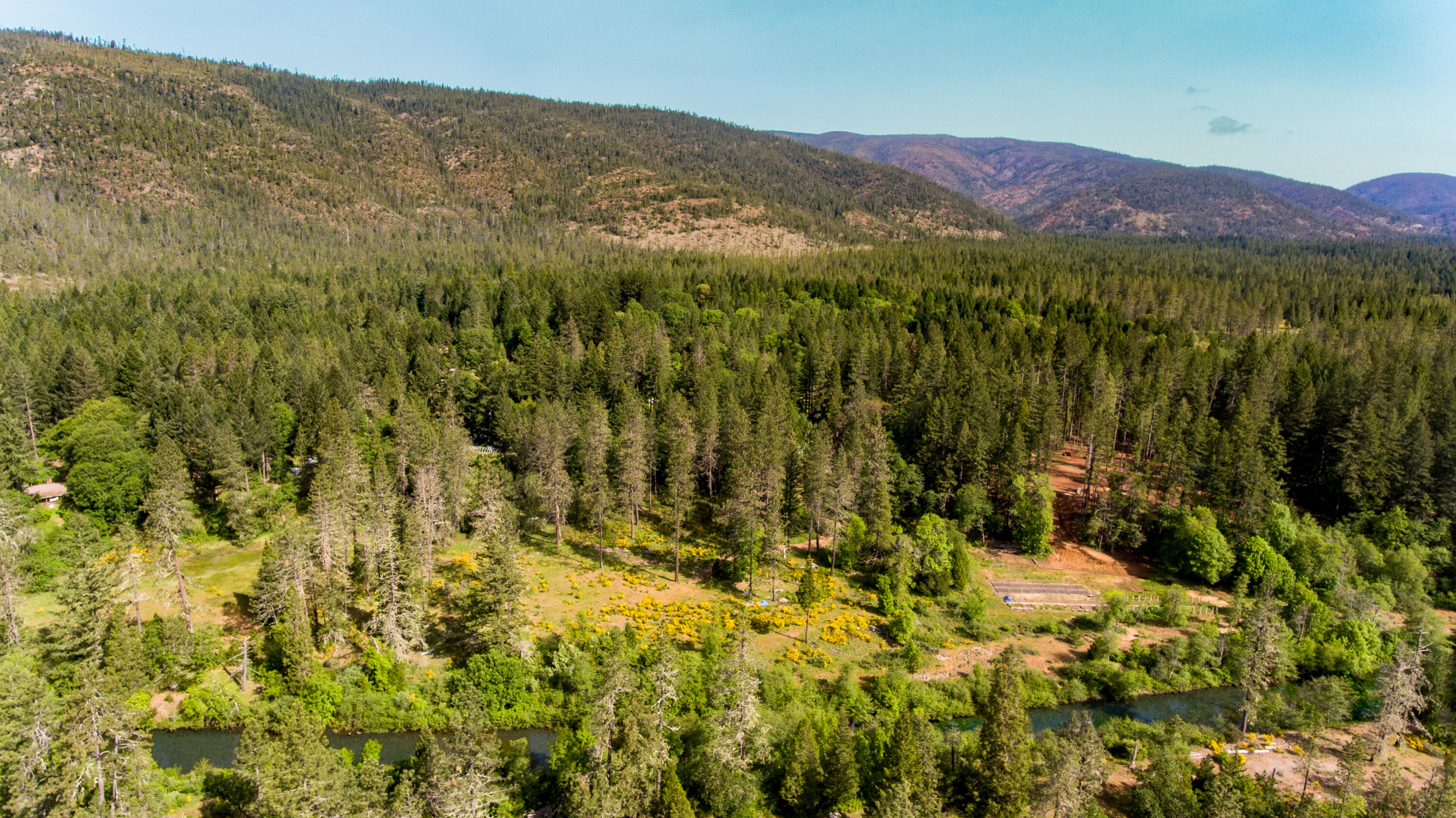 1425 Lone Mountain Road O'Brien, OR 97534 - Photo 12 of 14 littg-3