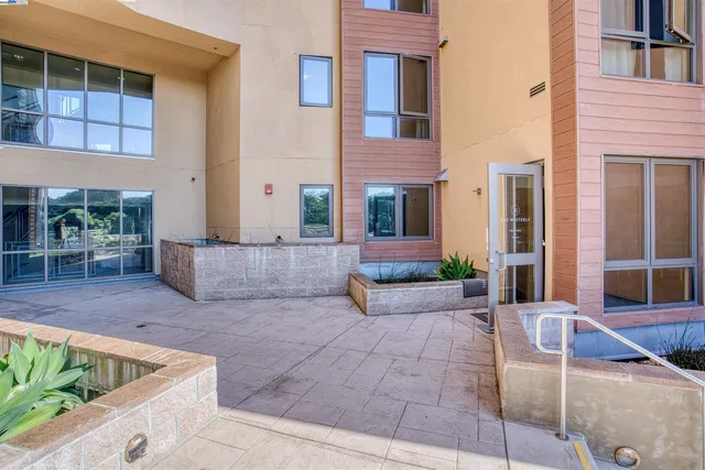 $1,550,000 | 3535 Wawona Street, Unit 431, San Francisco, CA 94116