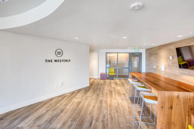 $1,550,000 | 3535 Wawona Street, Unit 431, San Francisco, CA 94116