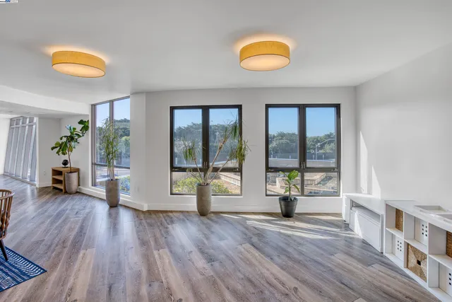 $1,550,000 | 3535 Wawona Street, Unit 431, San Francisco, CA 94116