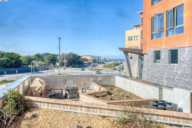 $1,550,000 | 3535 Wawona Street, Unit 431, San Francisco, CA 94116