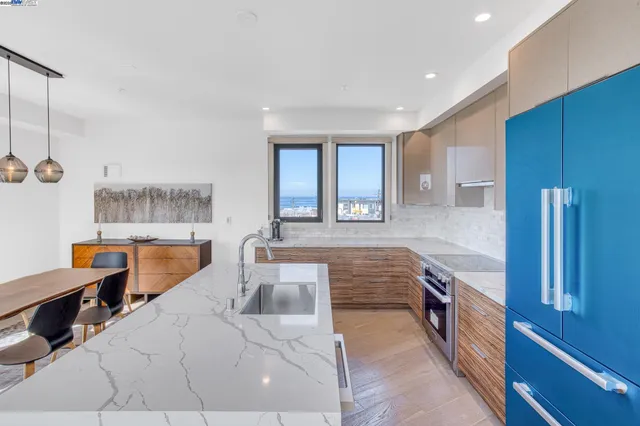 $1,550,000 | 3535 Wawona Street, Unit 431, San Francisco, CA 94116