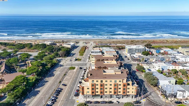 $1,550,000 | 3535 Wawona Street, Unit 431, San Francisco, CA 94116