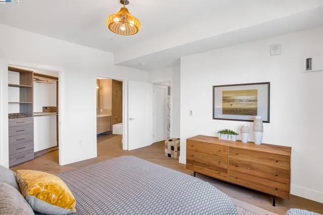 $1,550,000 | 3535 Wawona Street, Unit 431, San Francisco, CA 94116