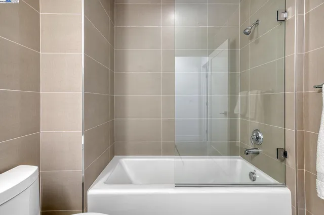 $1,550,000 | 3535 Wawona Street, Unit 431, San Francisco, CA 94116