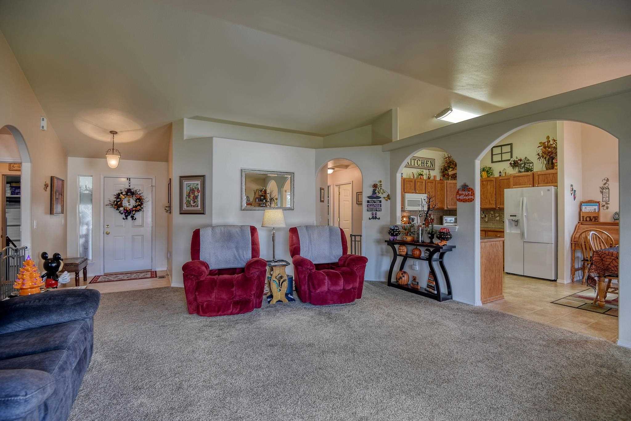 403 South Lone Tree Road Spokane Valley, WA 99016 - Photo 5 of 35