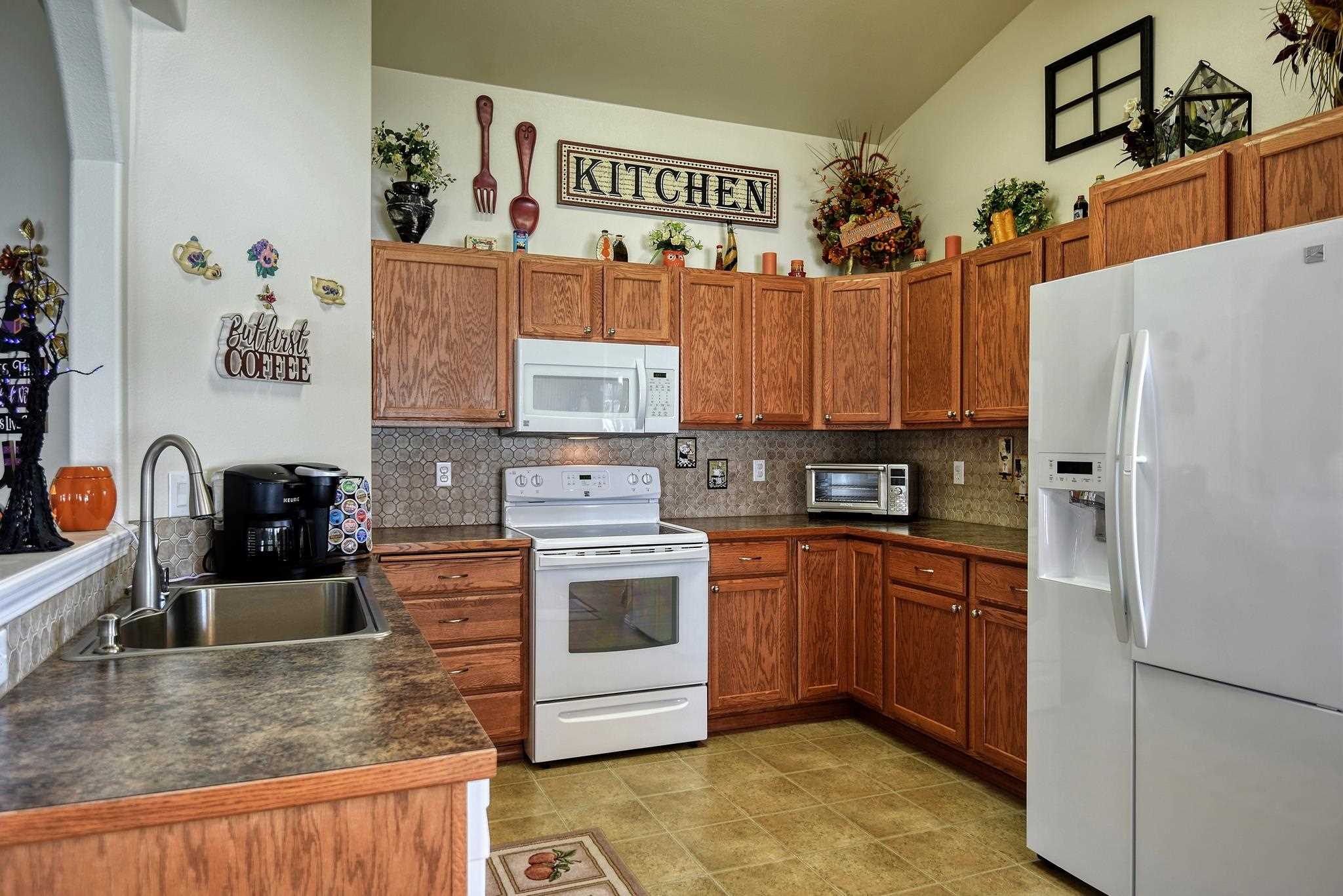 403 South Lone Tree Road Spokane Valley, WA 99016 - Photo 9 of 35
