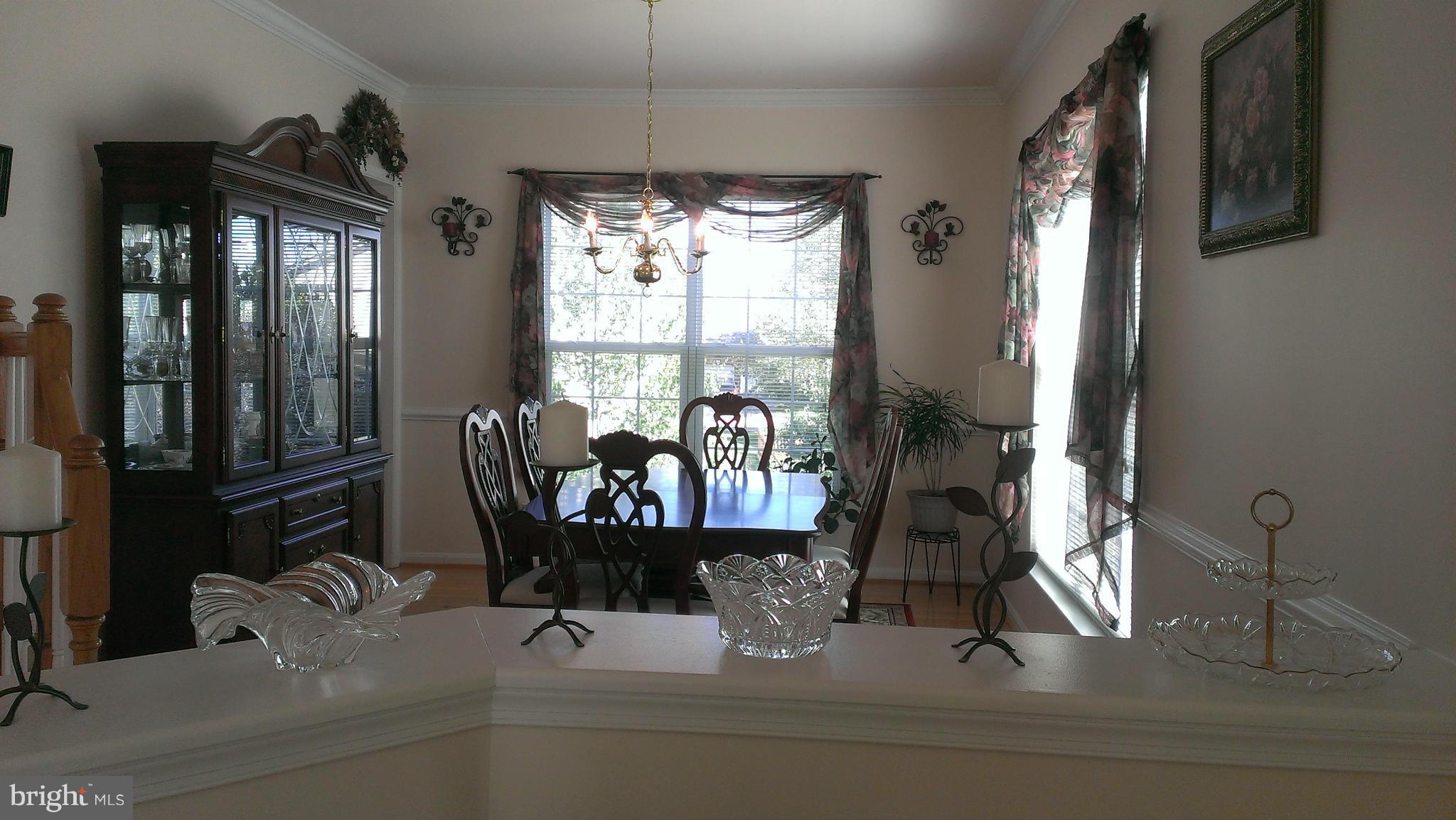 18248 Mill Spring Court Leesburg, VA 20176 - Photo 4 of 28 Dining Room