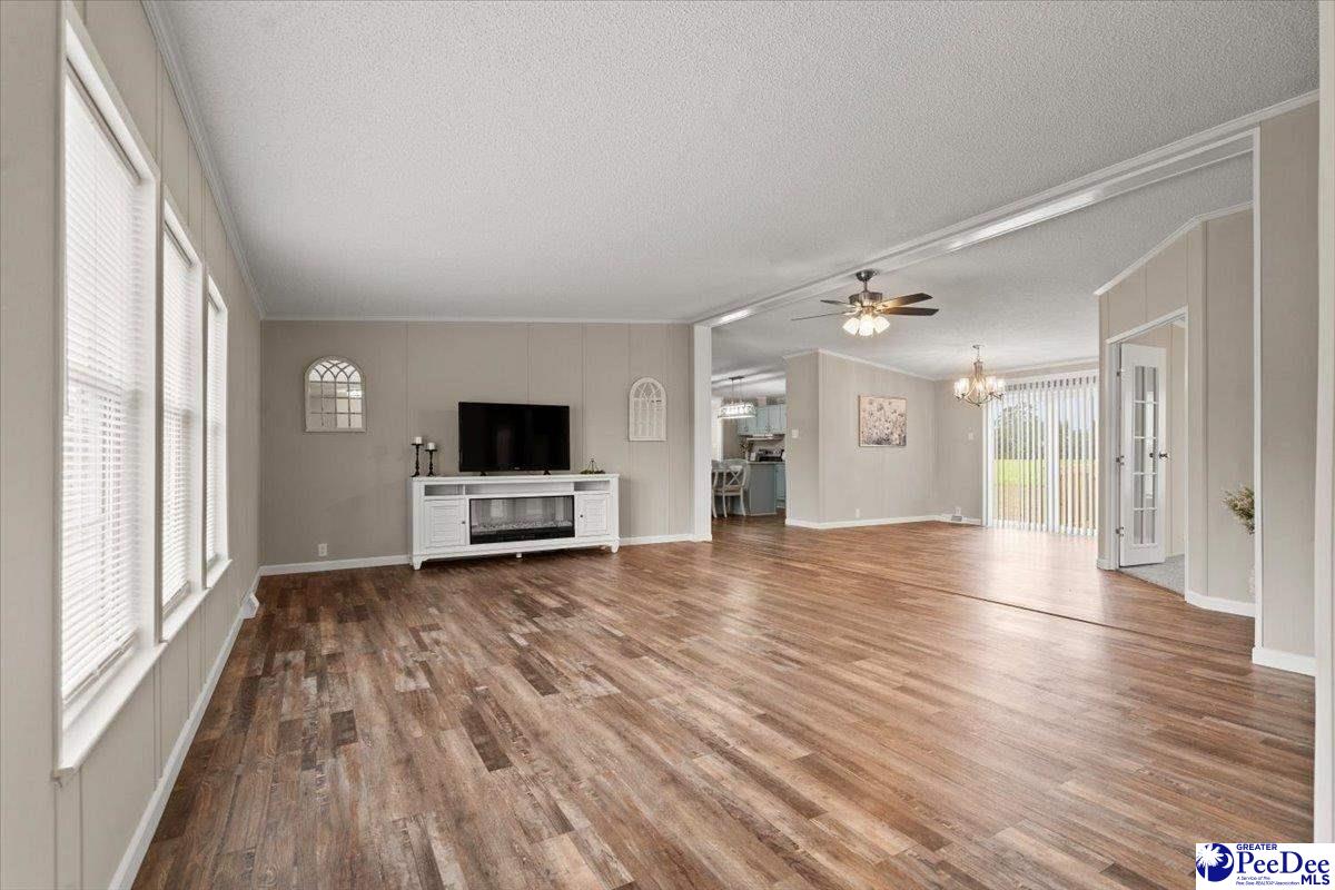 427 East Friendfield Road Coward, SC 29530 - Photo 7 of 51 Gallery Image 7