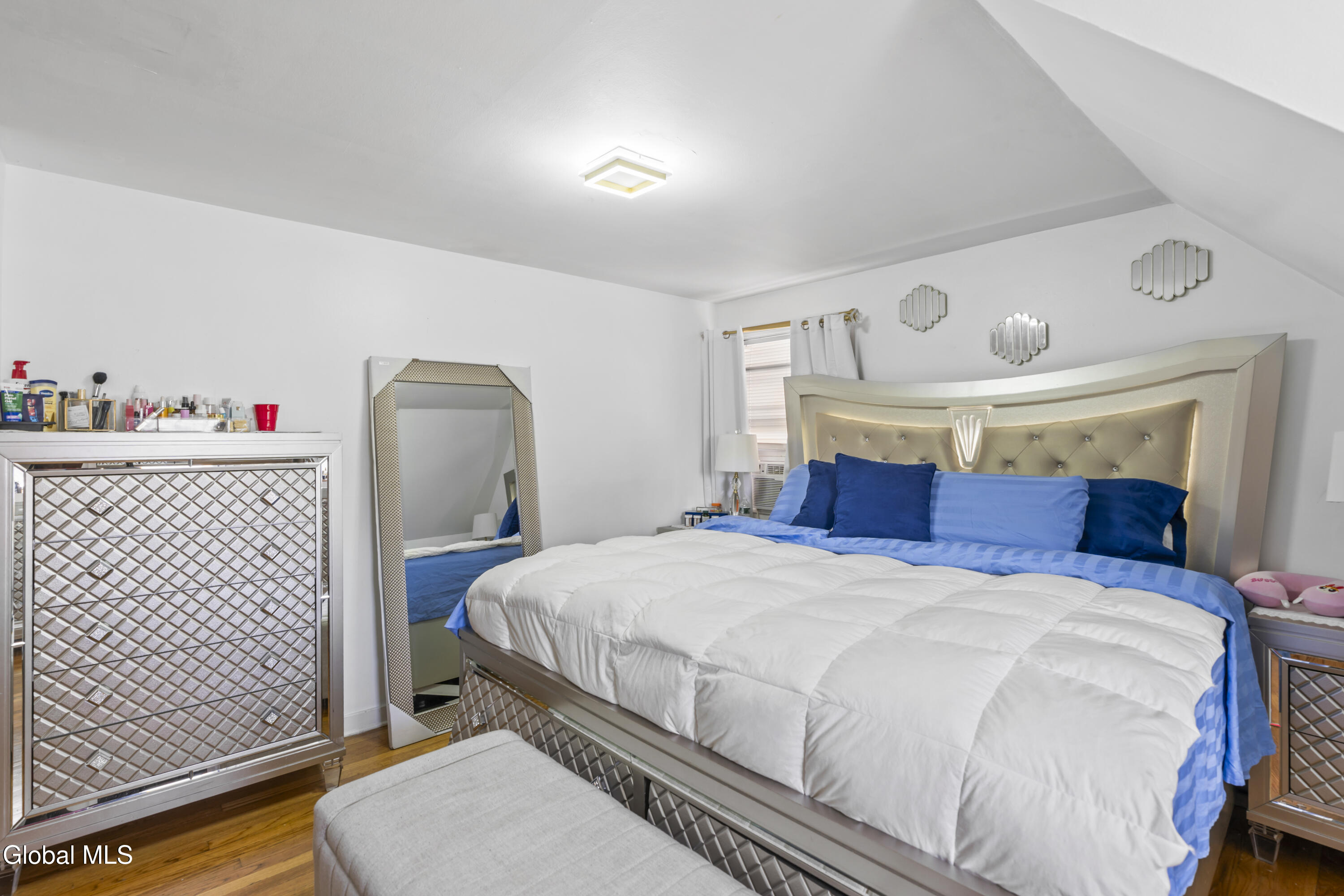 321 Hackett Boulevard, Unit 2 Albany, NY 12208 - Photo 19 of 26 DSC06540