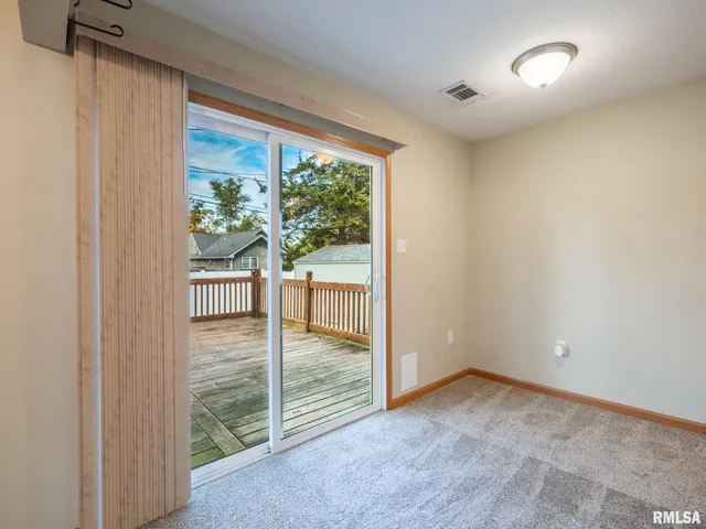 $68,000 | 2221 West Tripp Avenue, Peoria, IL 61604