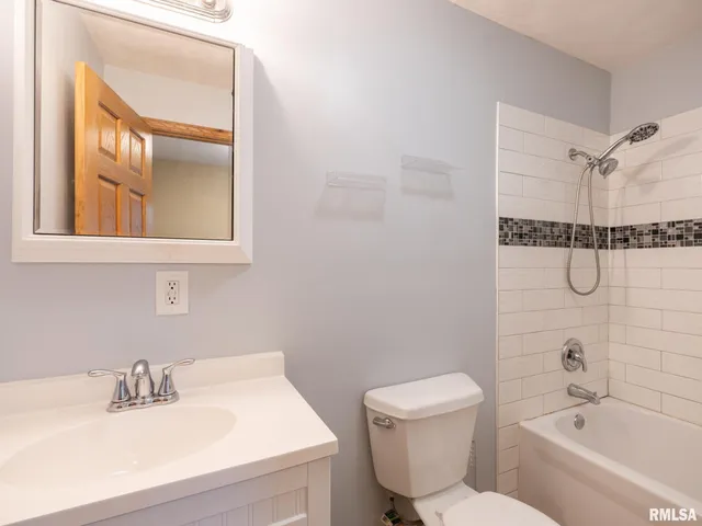 $68,000 | 2221 West Tripp Avenue, Peoria, IL 61604