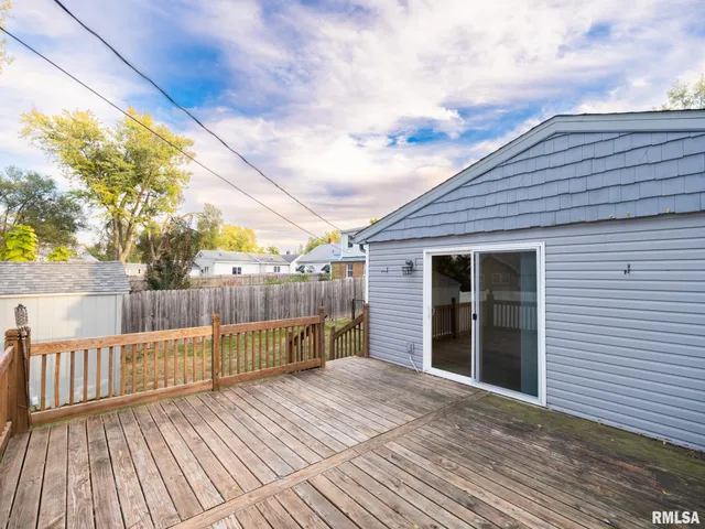 $68,000 | 2221 West Tripp Avenue, Peoria, IL 61604