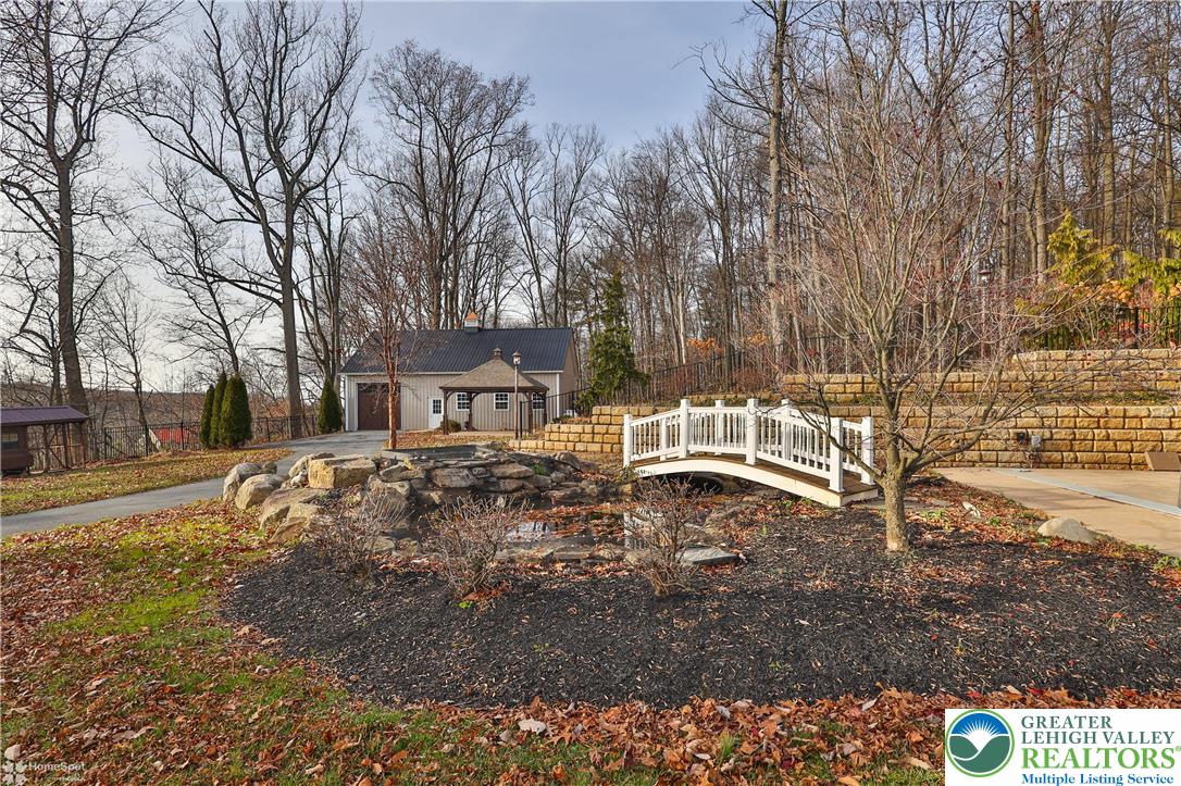 284 Walker Road Macungie, PA 18062 - Photo 17 of 99