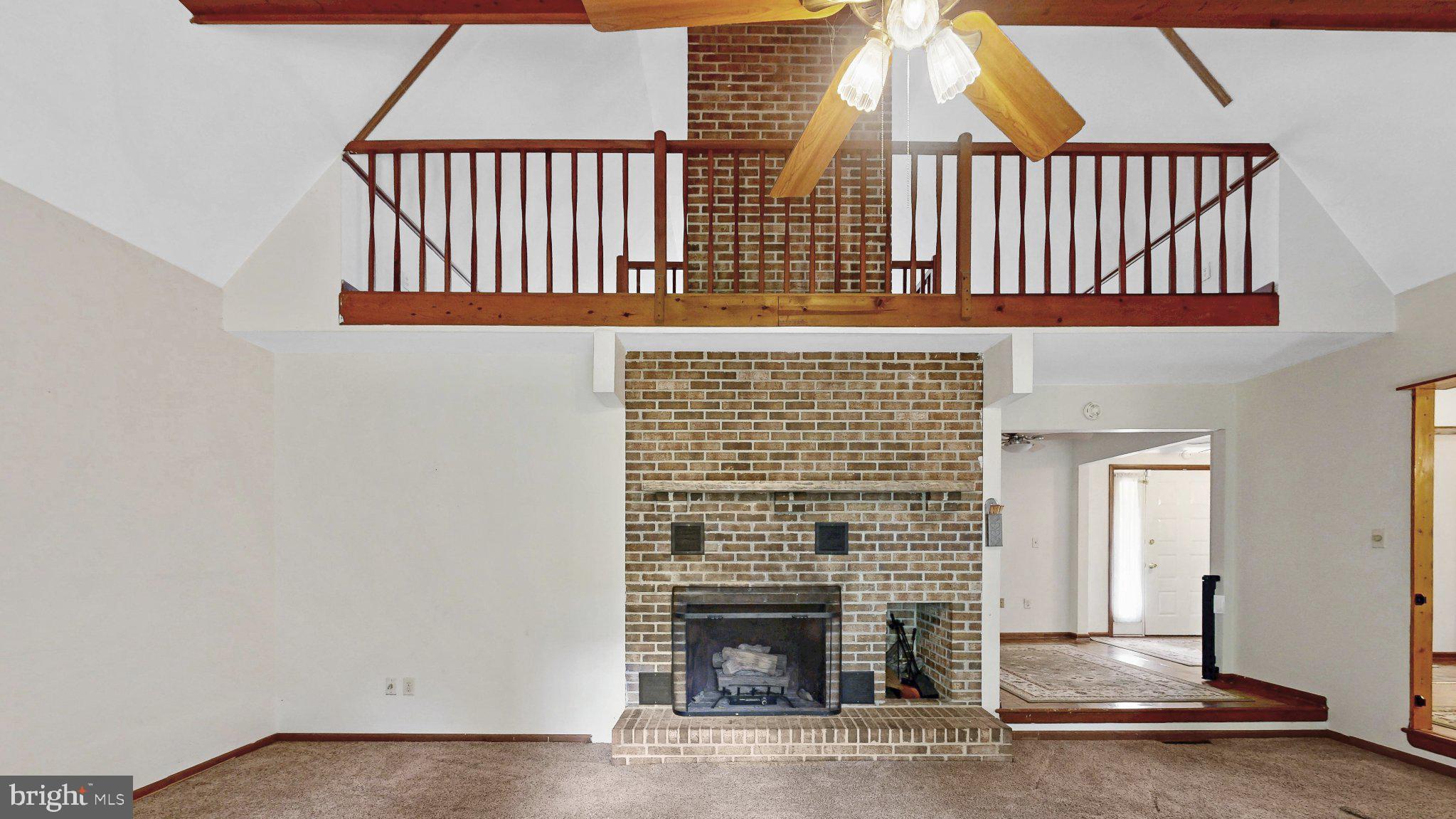 163 Pratts Branch Road Felton, DE 19943 - Photo 16 of 55 Spacious living area with vaulted ceiling.