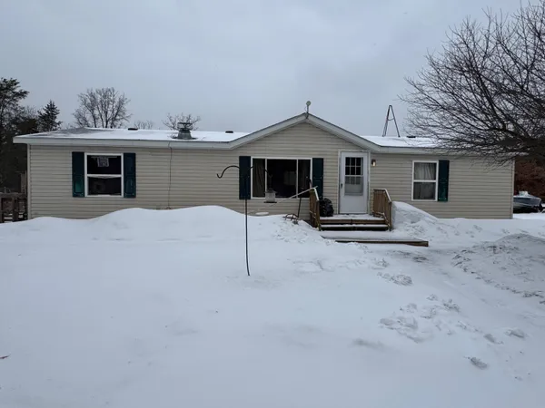 $139,900 | 890 West 11 Mile Road, Irons, MI 49644
